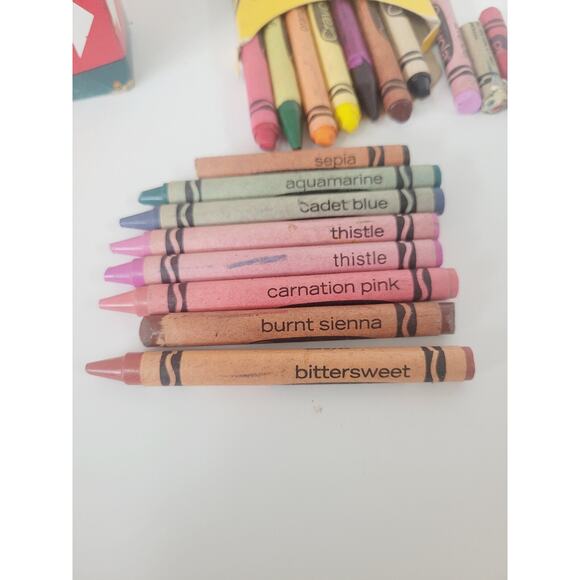 Crayola Crayons Binney & Smith 8 64 Vtg USA Retired Indian Red Thistle Maize Lot - Picture 3 of 8